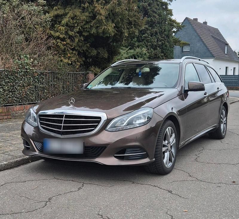 Gebraucht Mercedes E200 136 PS (100 kW) 2015 Braun Kombi
