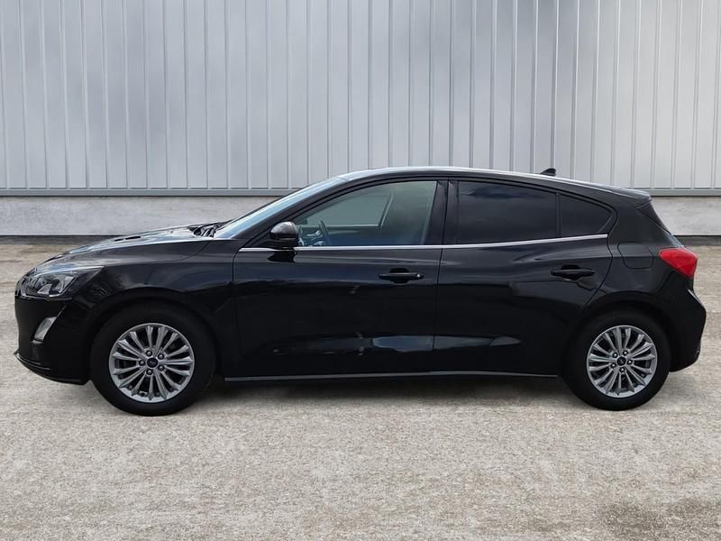Usata Ford Focus Titanium 125 CV (91 kW) 2020 Nero Berlina