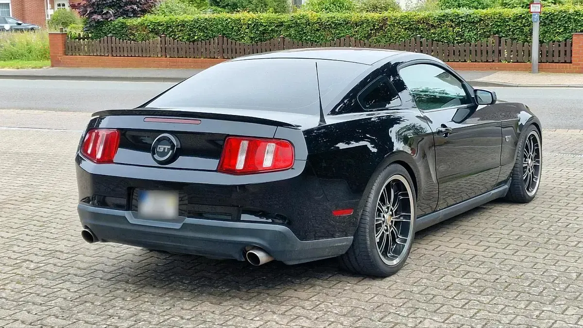 Gebraucht Ford Mustang GT 320 PS (235 kW) 2009 Schwarz Coupé