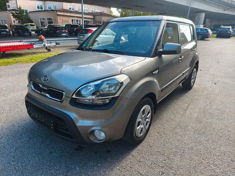 Grau Gebraucht 2014 Kia Soul Spirit SUV | 5.900 € (Superpreis) - Bild 1/4