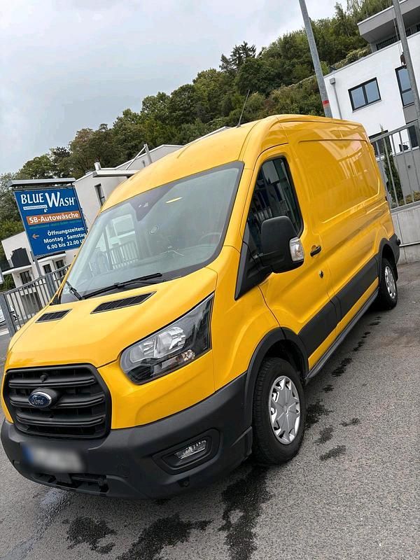 Gelb Gebraucht 2020 Ford Focus Van / Kleinbus | 15.000 € (Fairer Preis) - Bild 1/4