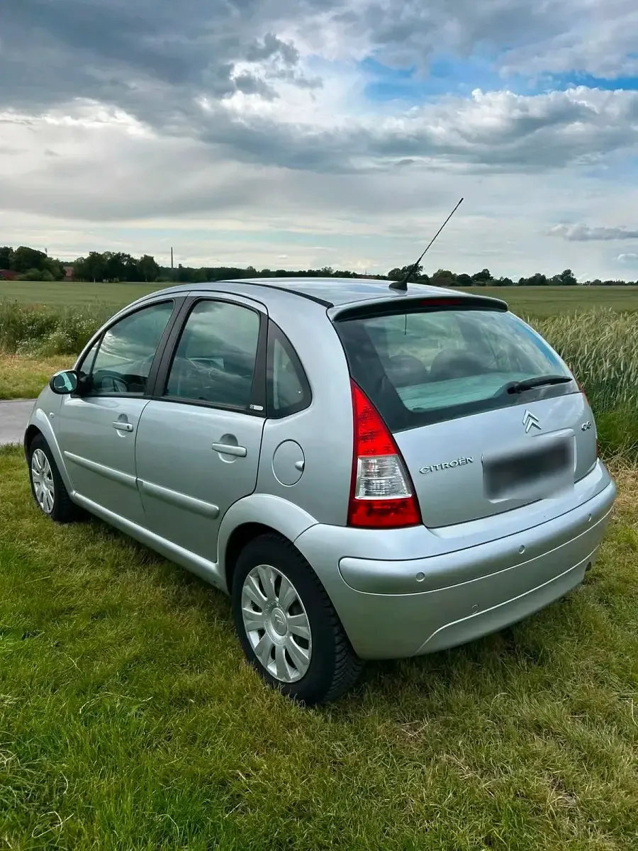 Gebraucht Citroën C3 73 PS (53 kW) 2006 Silber Kleinwagen