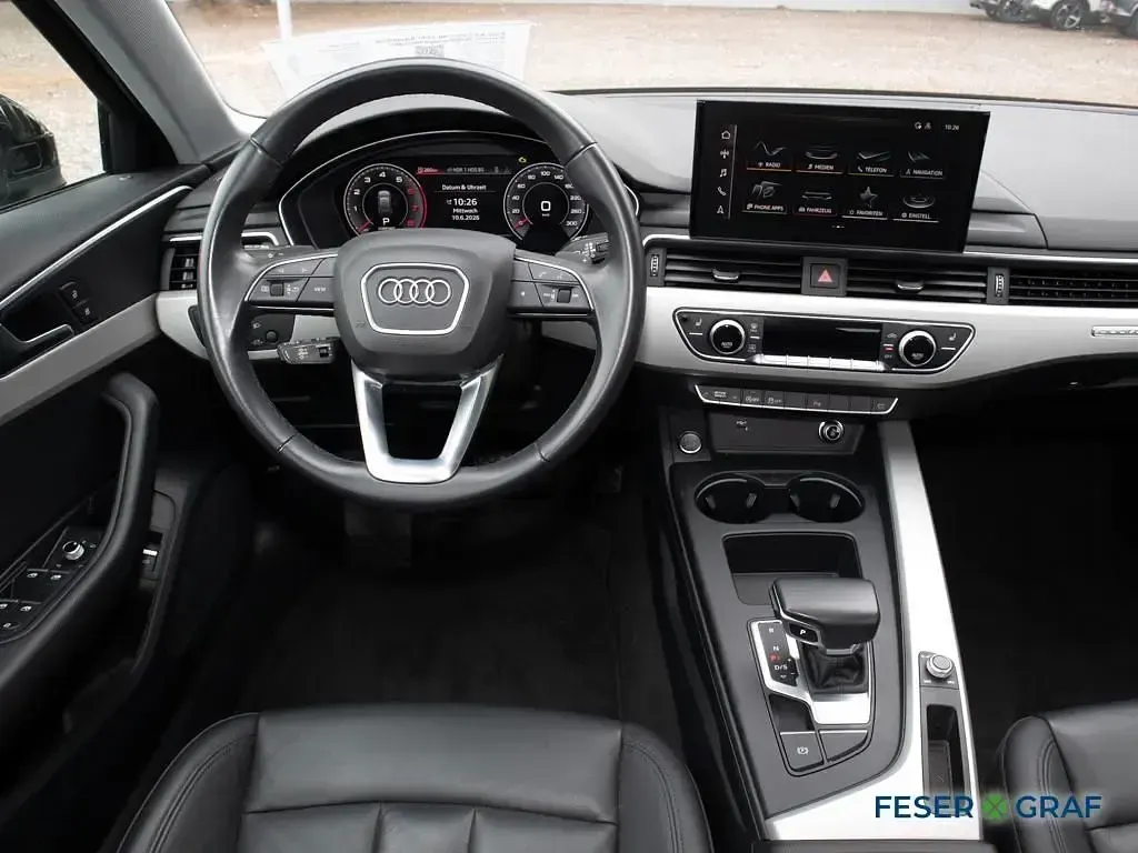 Gebraucht Audi A4 Ambiente 204 PS (150 kW) 2022 Mythosschwarz metallic Kombi