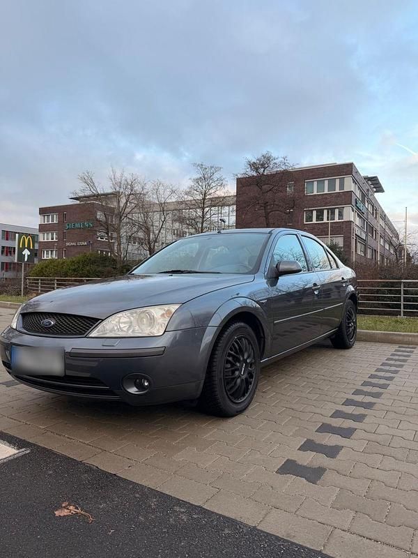 Gebraucht Ford Mondeo Trend 170 PS (125 kW) 2003 Grau Limousine