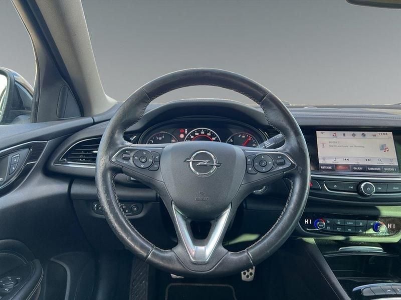 Gebraucht Opel Insignia Dynamic 136 PS (100 kW) 2018 Schwarz Limousine