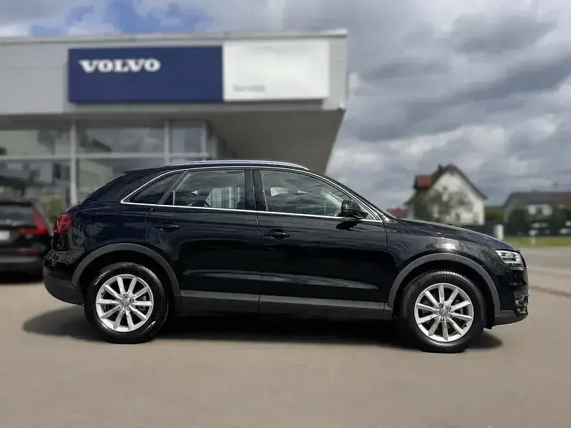 Gebraucht Audi Q3 Comfort 140 PS (102 kW) 2014 Schwarz (metallic) SUV