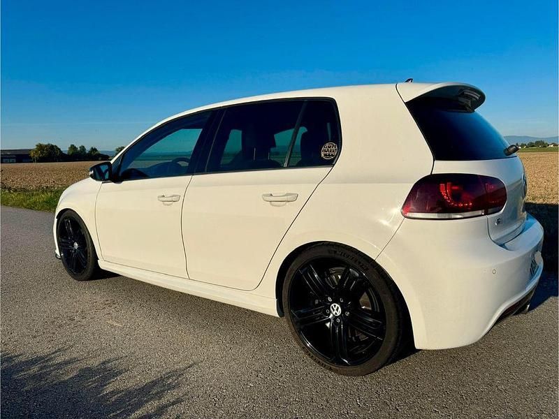 Gebraucht VW Golf VI R 271 PS (199 kW) 2011 Weiß Kleinwagen