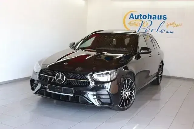Gebraucht Mercedes E400 AMG line 330 PS (242 kW) 2020 Schwarz Limousine