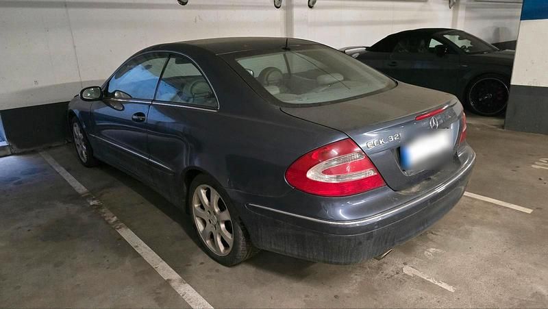 Second-hand Mercedes CLK320 2005 Coupe