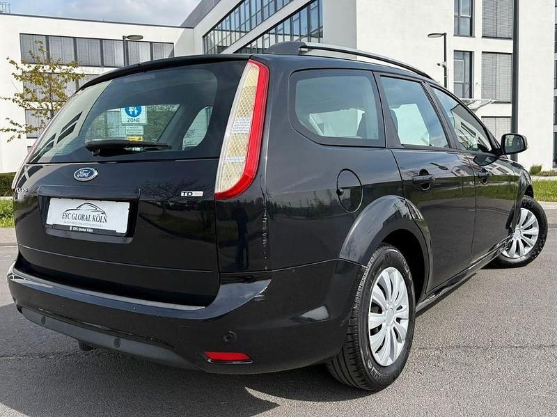 Usata Ford Focus 109 CV (80 kW) 2011 Nero Berlina