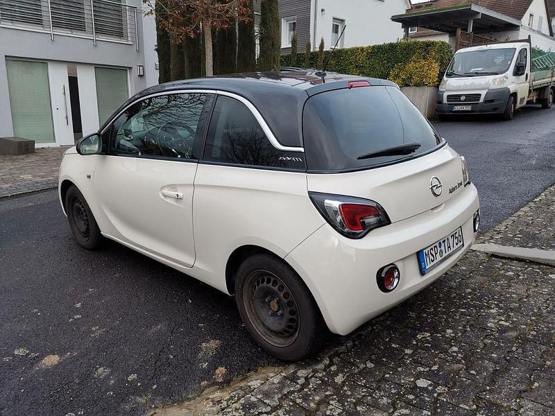 Gebraucht Opel Adam 69 PS (50 kW) 2015 Weiß Kleinwagen
