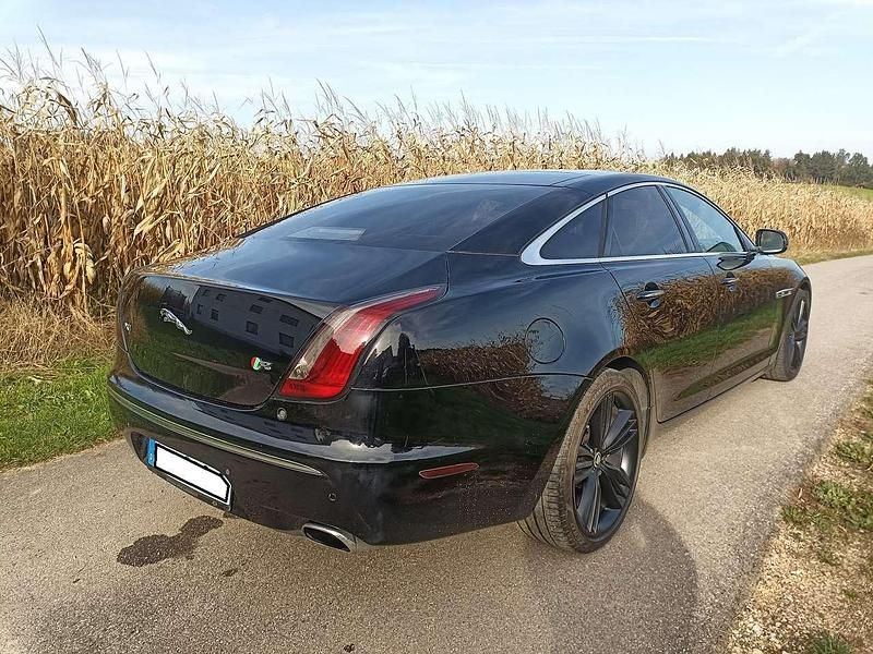 Gebraucht Jaguar XJ 300 PS (220 kW) 2011 Schwarz Limousine