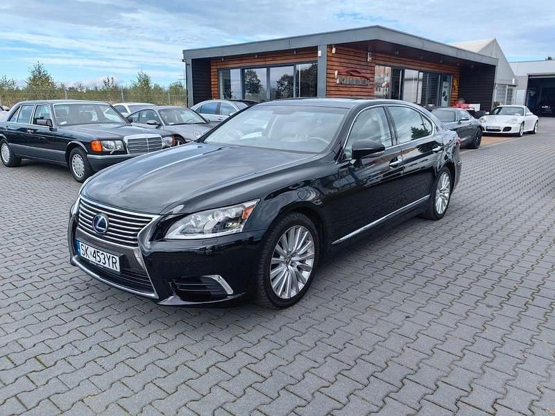 Schwarz Gebraucht 2014 Lexus LS600h L Luxury Line Limousine | 27.370 € - Bild 1/4