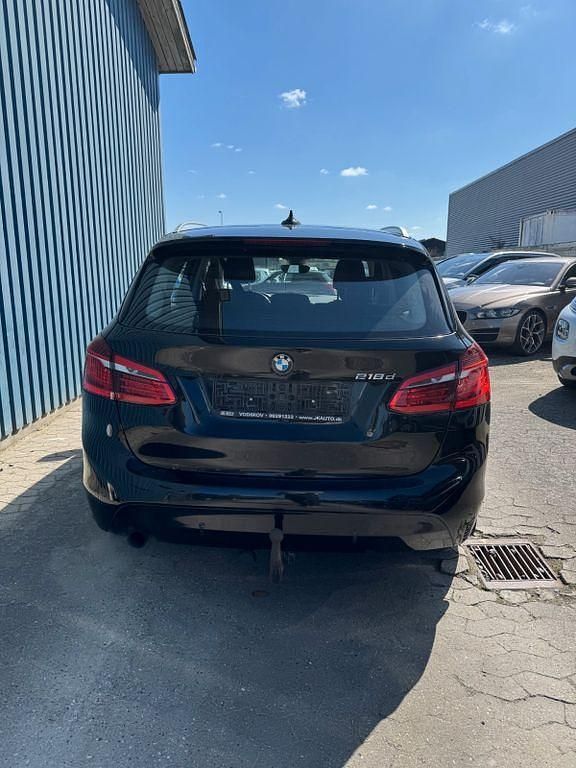 Gebraucht BMW 218 Active Tourer 150 PS (110 kW) 2014 Schwarz Van / Kleinbus