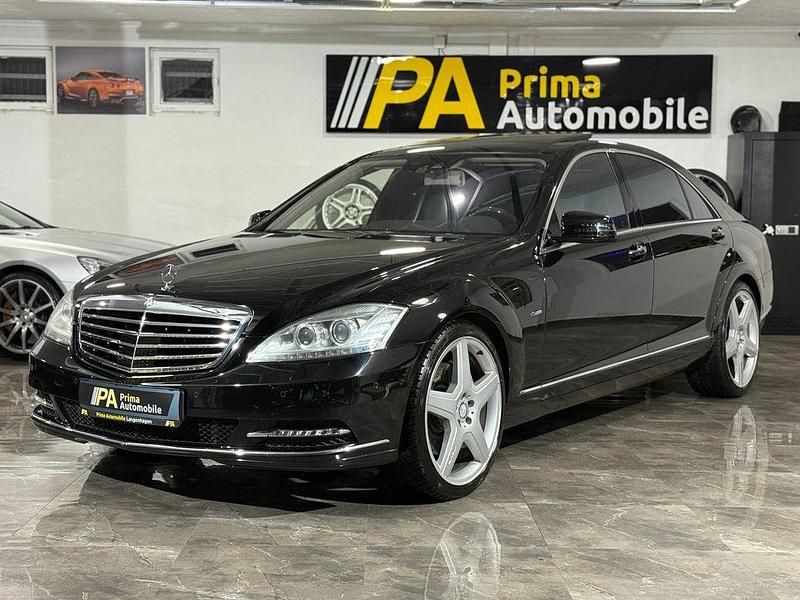 Obsidianschwarz metalliclack Gebraucht 2012 Mercedes S500 Limousine | 26.999 € (Etwas zu teuer) - Bild 1/4