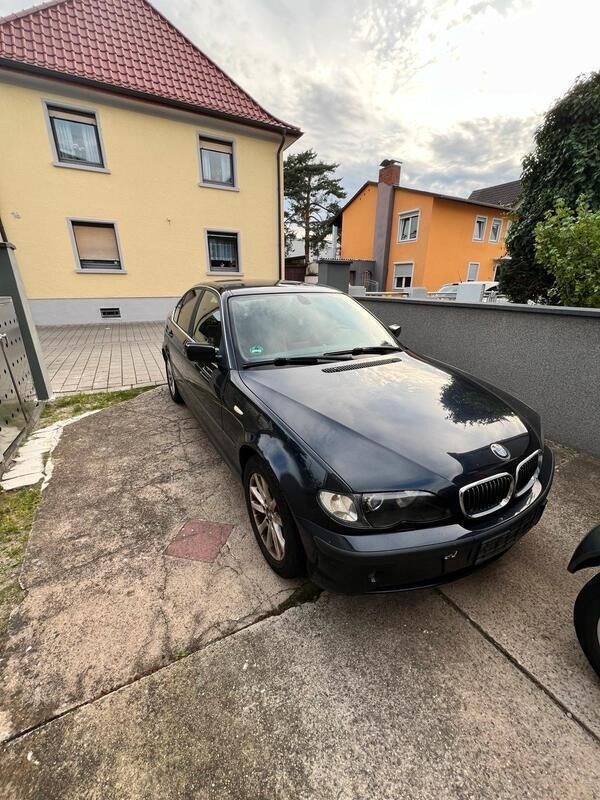 Schwarz Gebraucht 2004 BMW 320 M Sport Limousine | 2.550 € (Guter Preis) - Bild 1/4