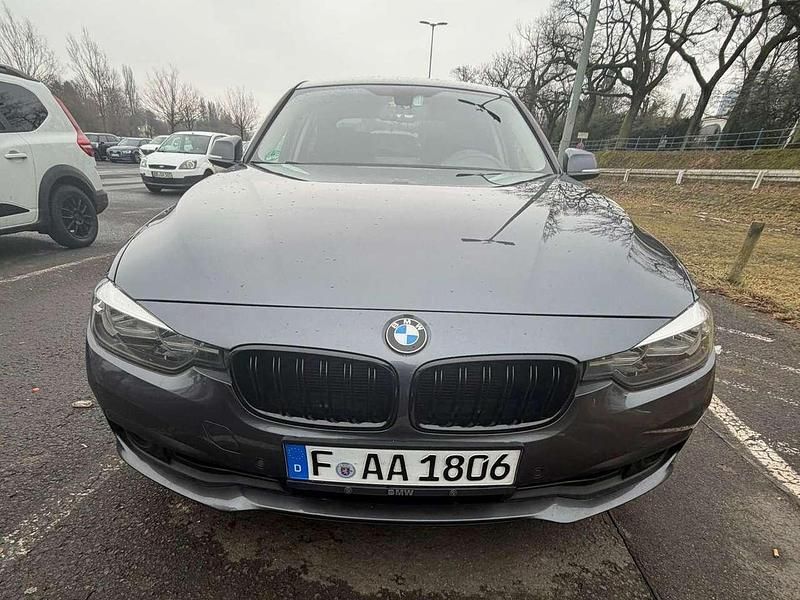 Gebraucht BMW 316 Advantage 116 PS (85 kW) 2017 Grau Limousine