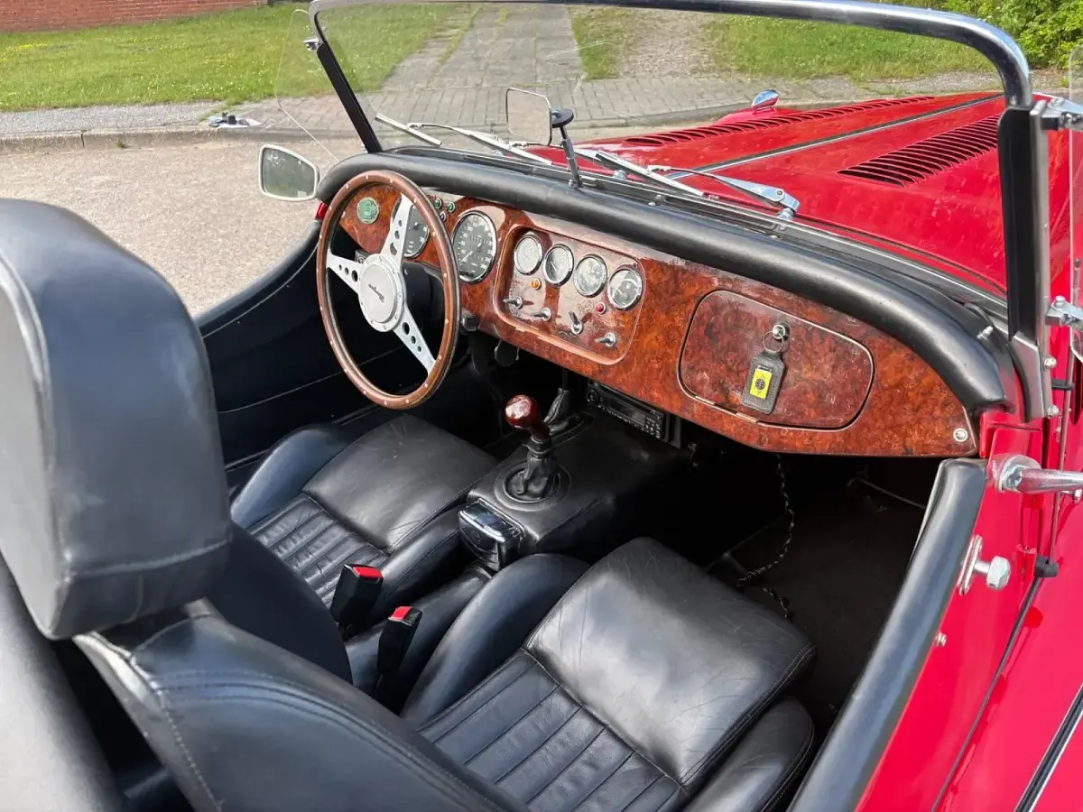 Gebraucht Morgan Plus 8 172 PS (126 kW) 1990 Rot Cabrio