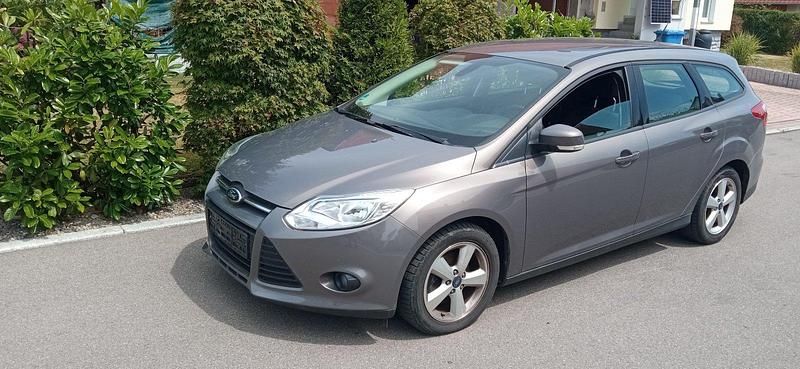 Second-hand Ford Focus 116 CP (85 kW) 2013 Gri Break