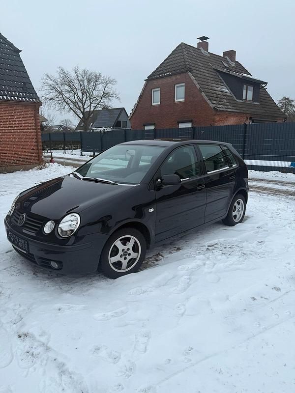 Gebraucht VW Polo 63 PS (46 kW) 2003 Schwarz Kleinwagen