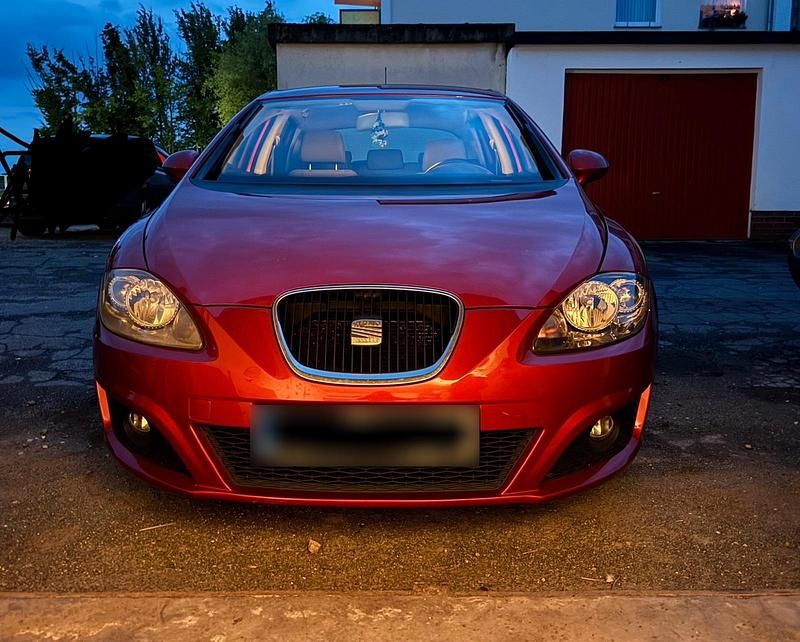 Gebraucht Seat Leon 105 PS (77 kW) 2010 Rot Kleinwagen