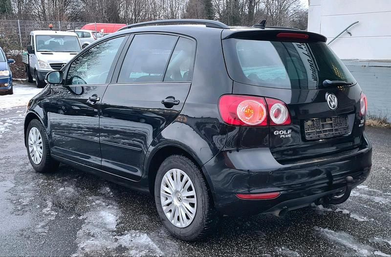 Gebraucht VW Golf Plus Cross 105 PS (77 kW) 2014 Schwarz Van / Kleinbus