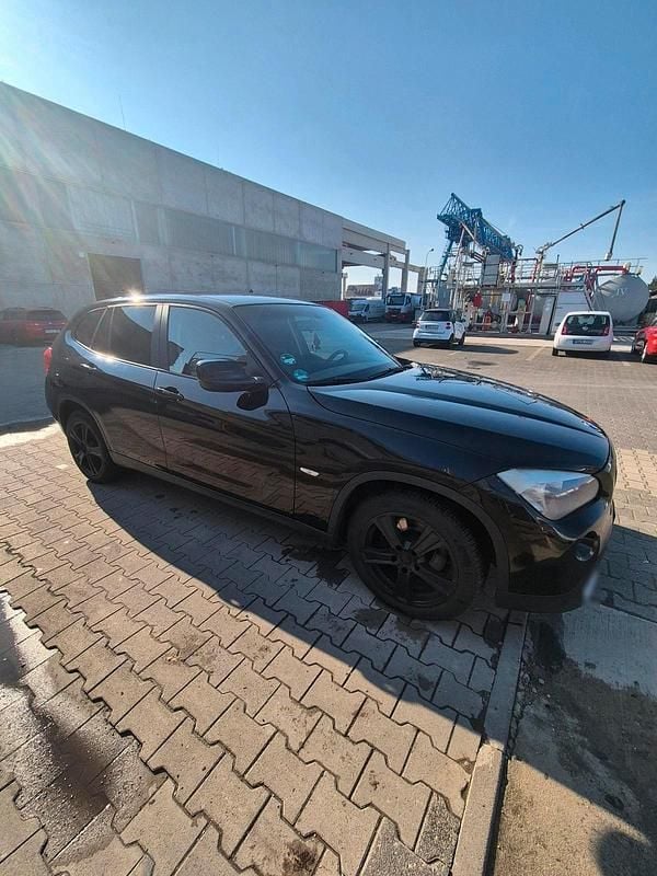Gebraucht BMW X1 143 PS (105 kW) 2010 Schwarz SUV