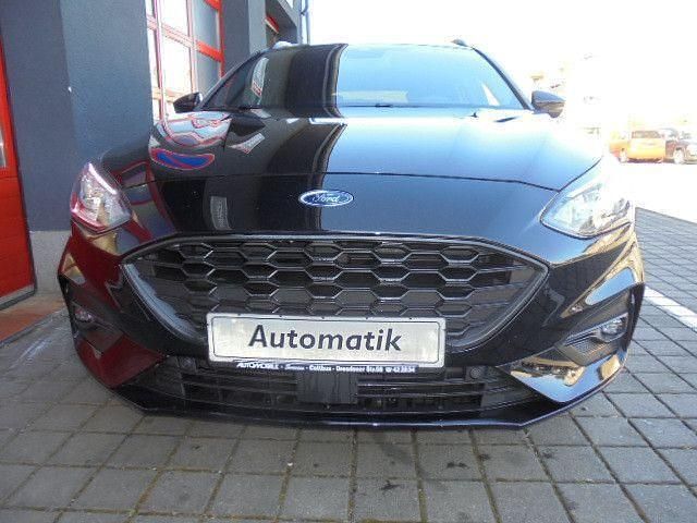 Schwarz Gebraucht 2020 Ford Focus ST-Line Kombi | 17.990 € (Fairer Preis) - Bild 1/4