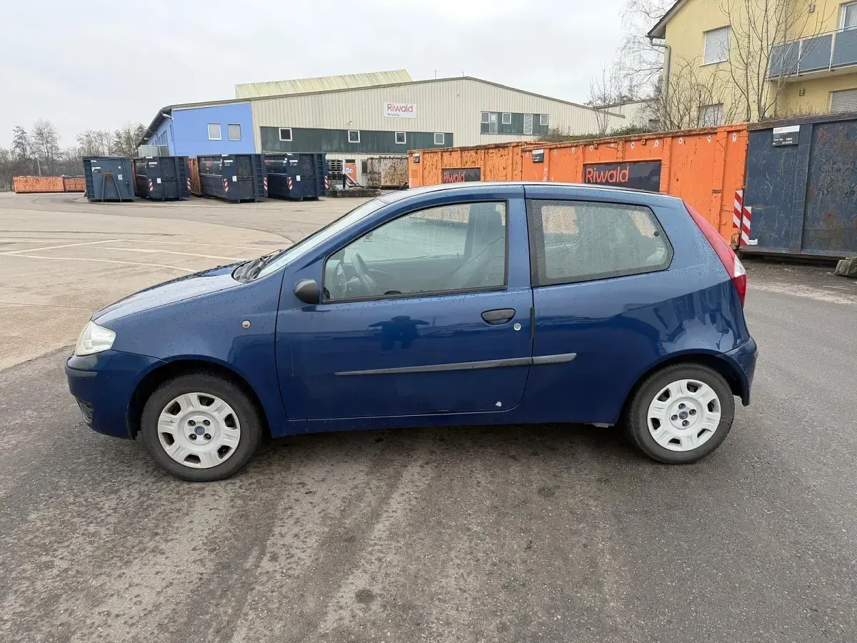 Gebraucht Fiat Punto 60 PS (44 kW) 2004 Blau Kleinwagen