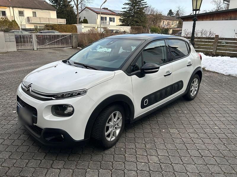 Gebraucht Citroën C3 Shine 102 PS (75 kW) 2017 Weiß Kleinwagen