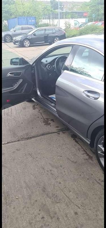 Gebraucht Mercedes CLA180 Shooting Brake AMG line 122 PS (89 kW) 2018 Kombi