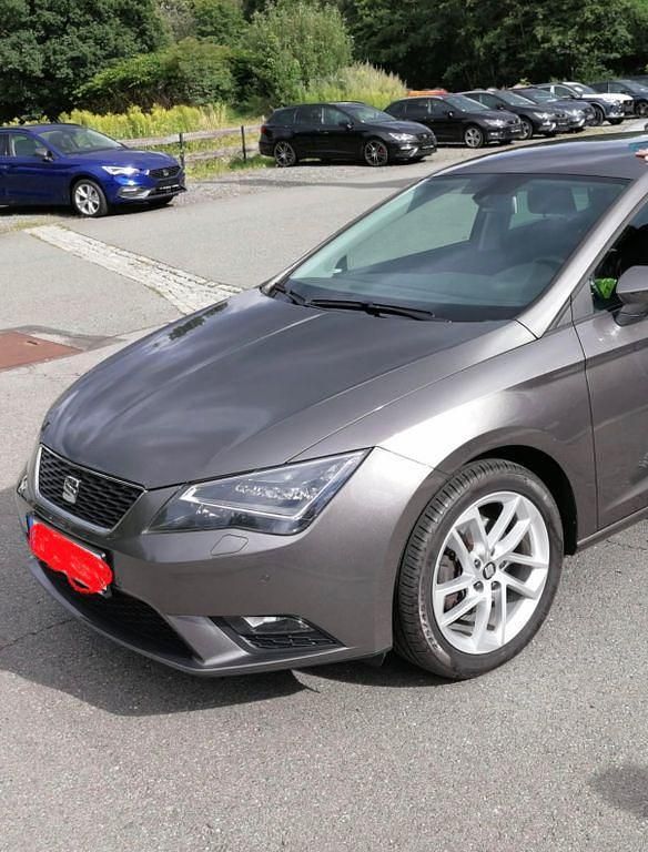 Gebraucht Seat Leon Style 150 PS (110 kW) 2014 Grau Limousine