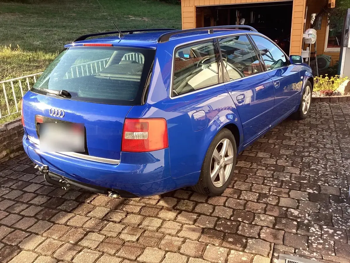 Gebraucht Audi A6 180 PS (132 kW) 2001 Blau Kombi
