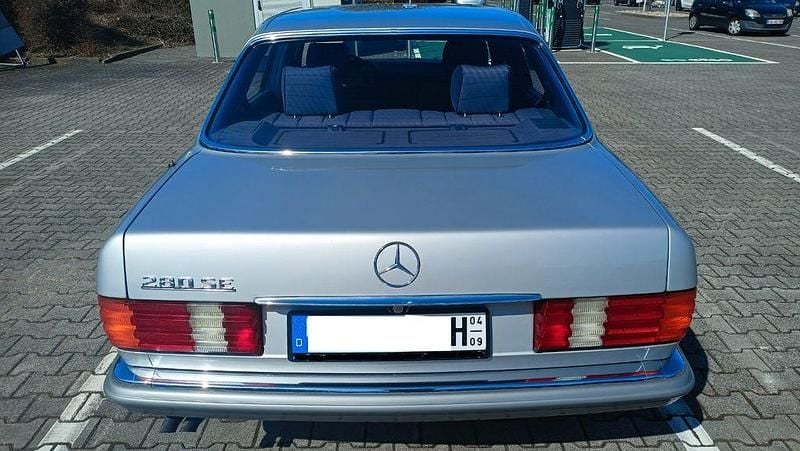 Gebraucht Mercedes 280 SE 185 PS (136 kW) 1984 Silber Limousine