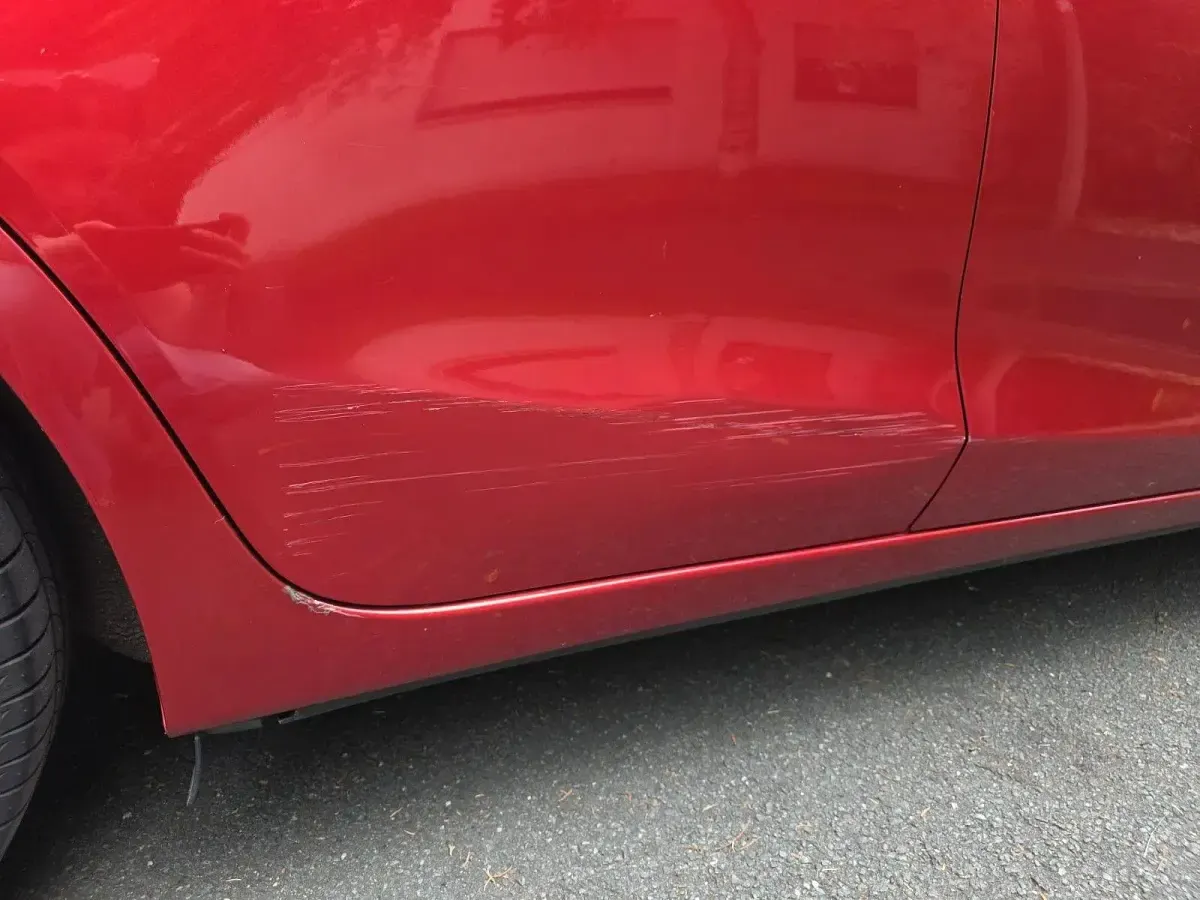 Gebraucht Mazda 2 75 PS (55 kW) 2015 Rot Kleinwagen