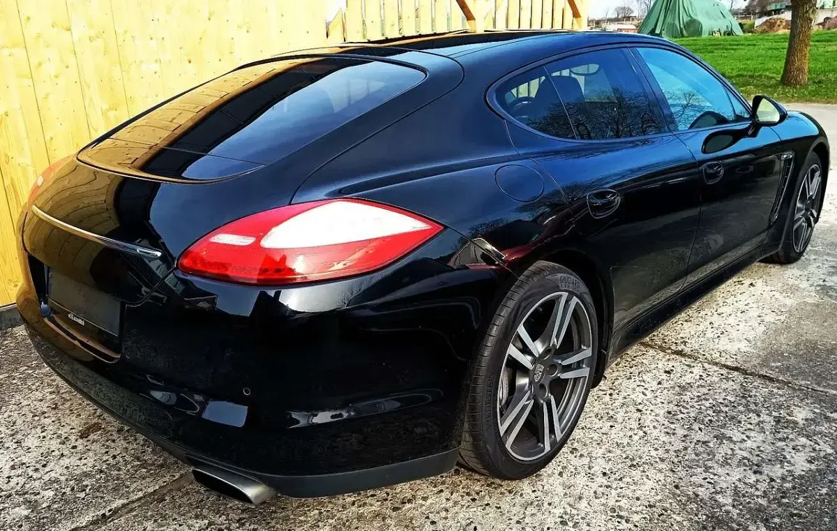 Gebraucht Porsche Panamera 299 PS (219 kW) 2011 Schwarz Kleinwagen