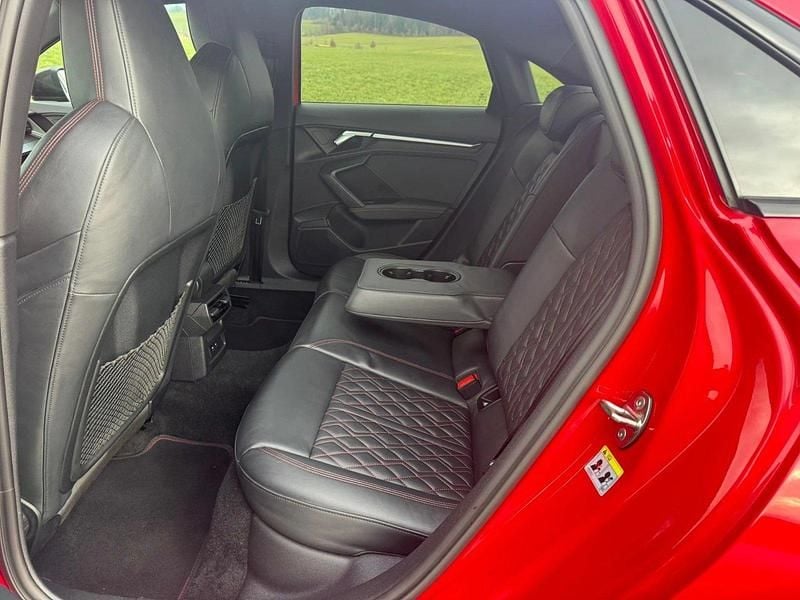 Gebraucht Audi S3 Sport 310 PS (228 kW) 2021 Rot Limousine