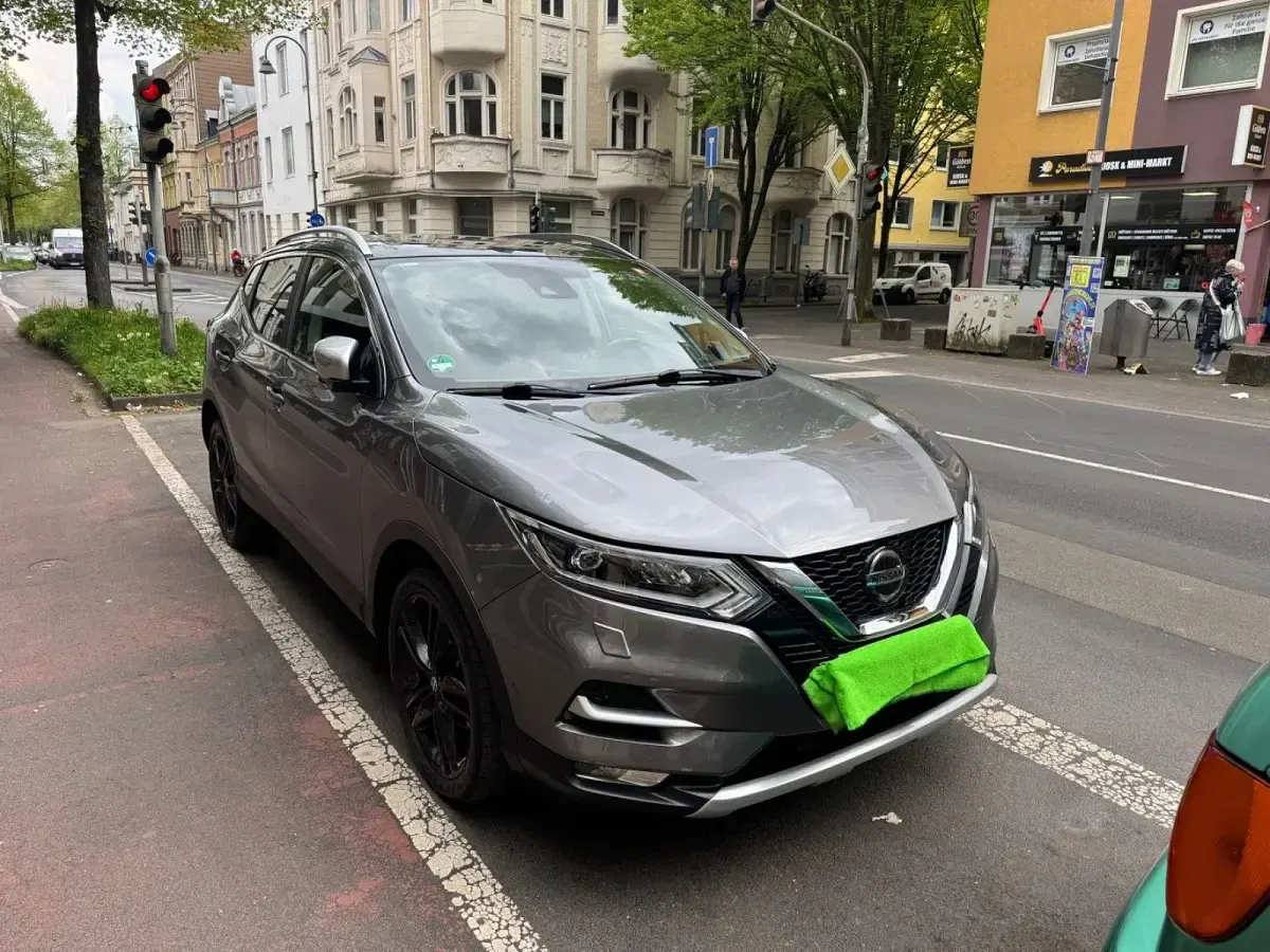 Gebraucht Nissan Qashqai N-Motion 159 PS (116 kW) 2019 Grau SUV
