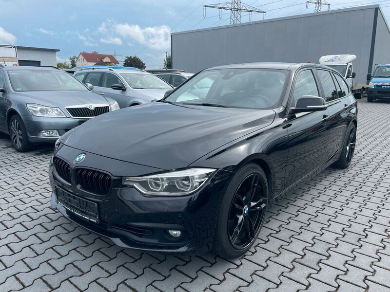 Gebraucht BMW 330 Sport Line 258 PS (189 kW) 2016 Schwarz Kombi