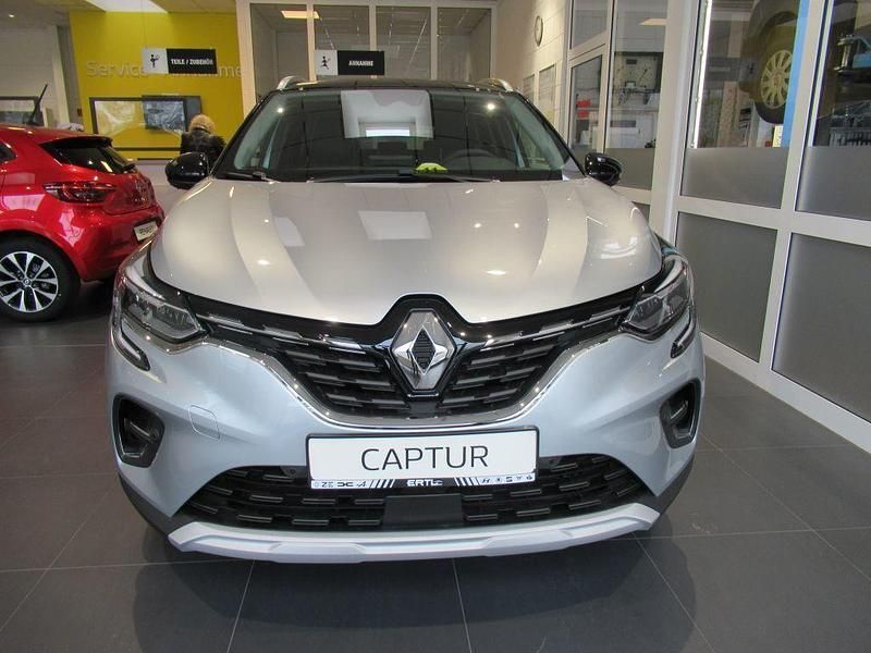 Gebraucht Renault Captur Techno 158 PS (116 kW) 2022 Grau SUV