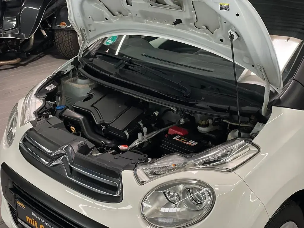 Gebraucht Citroën C1 SELECTION 69 PS (50 kW) 2017 Weiß Kleinwagen