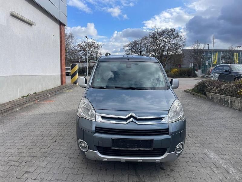Gebraucht Citroën Berlingo SELECTION 120 PS (88 kW) 2011 Grau Van / Kleinbus