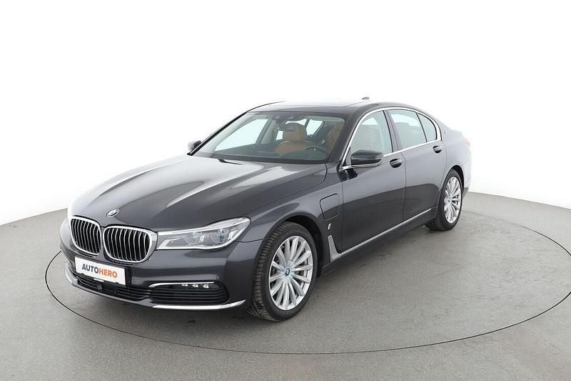 Gebraucht BMW 740 iPerformance 326 PS (239 kW) 2017 Grau Limousine