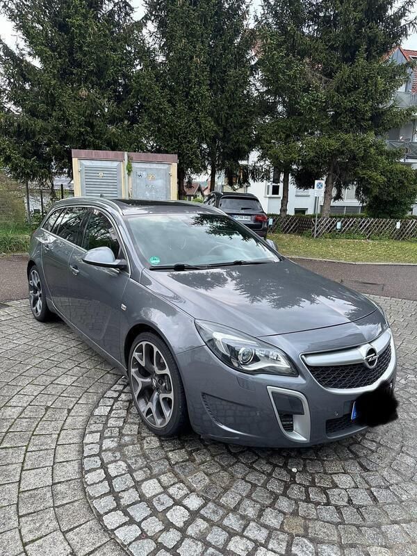 Grau Gebraucht 2015 Opel Insignia OPC Kombi | 10.950 € (Fairer Preis) - Bild 1/4