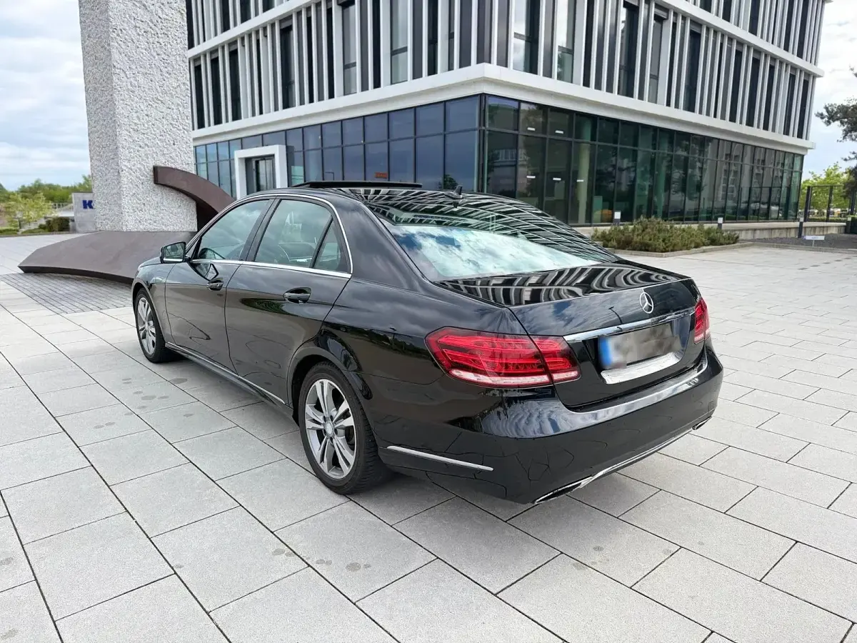 Gebraucht Mercedes E350 258 PS (189 kW) 2014 Schwarz Limousine