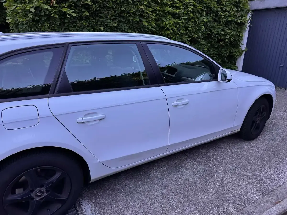Gebraucht Audi A4 Attraction 143 PS (105 kW) 2011 Weiß Kombi