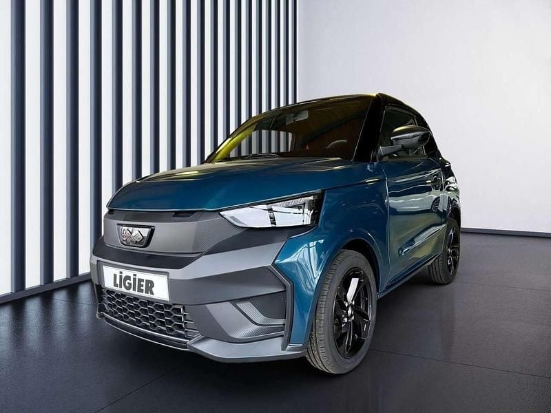 Nouă Ligier JS50 2026 Albastru Hatchback