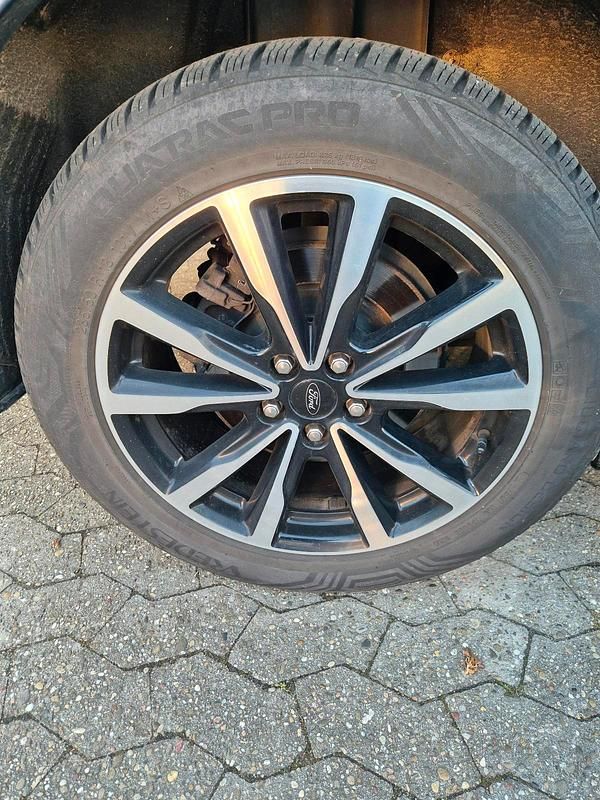 Gebraucht Ford Kuga 175 PS (128 kW) 2018 Blau SUV