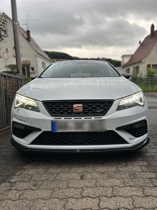 Gebraucht Seat Leon 4Drive 300 PS (220 kW) 2019 Weiß Kombi