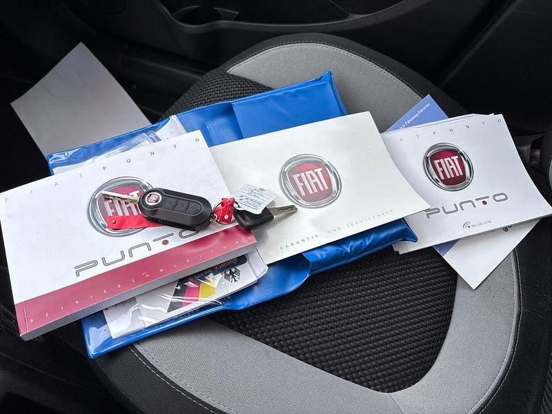 Gebraucht Fiat Punto More 86 PS (63 kW) 2012 Blau Kleinwagen